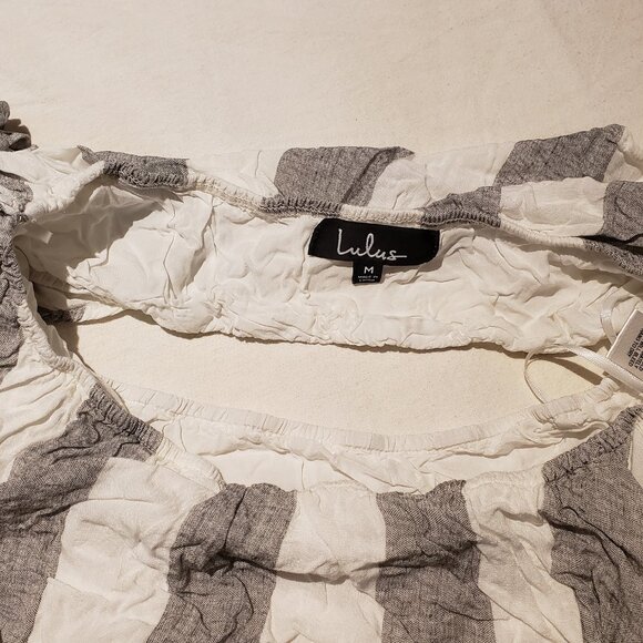 White & Gray Striped Off Shoulder Crop Top [Lulu’s] [Size M] - Picture 5 of 5